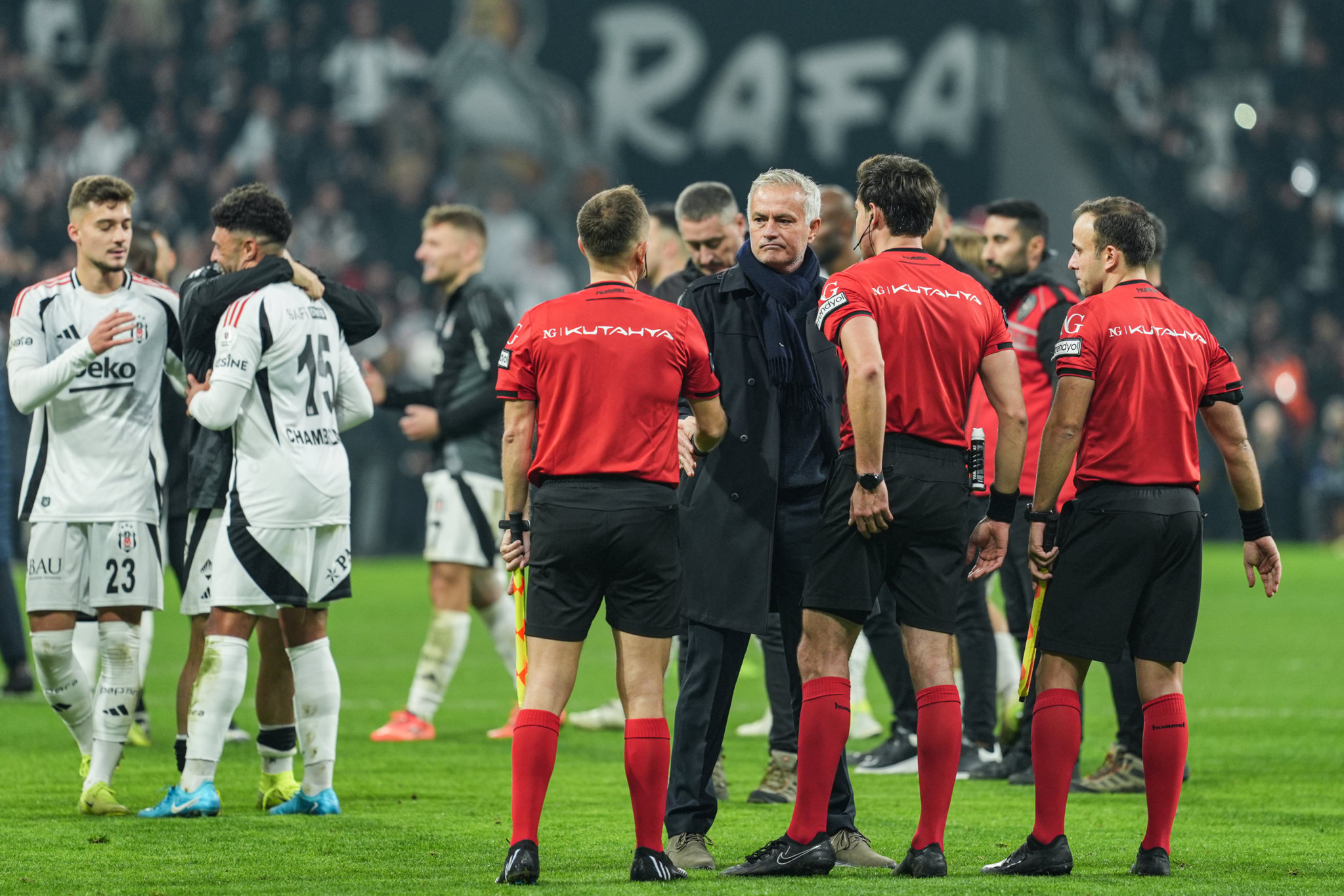 Spor yazarları Beşiktaş - Fenerbahçe maçını yorumladı!