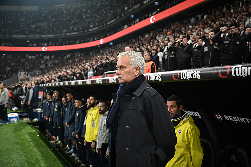 FENERBAHÇE HABERLERİ | Jose Mourinho’ya derbiyi kaybettiren 5 hata!