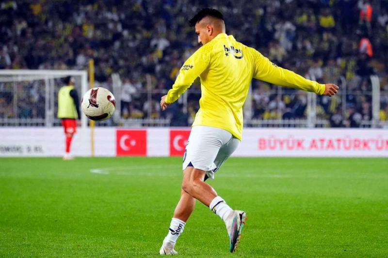 TRANSFER HABERİ | Fenerbahçeli yıldıza 3 talip birden!