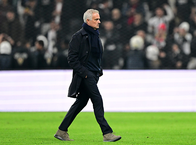 Jose Mourinho’dan büyük revizyon! İşte Fenerbahçe’nin Athletic Bilbao maçı muhtemel 11’i...