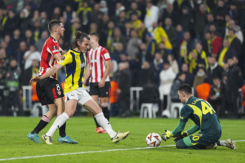 Spor yazarları Fenerbahçe - Athletic Bilbao maçını değerlendirdi!