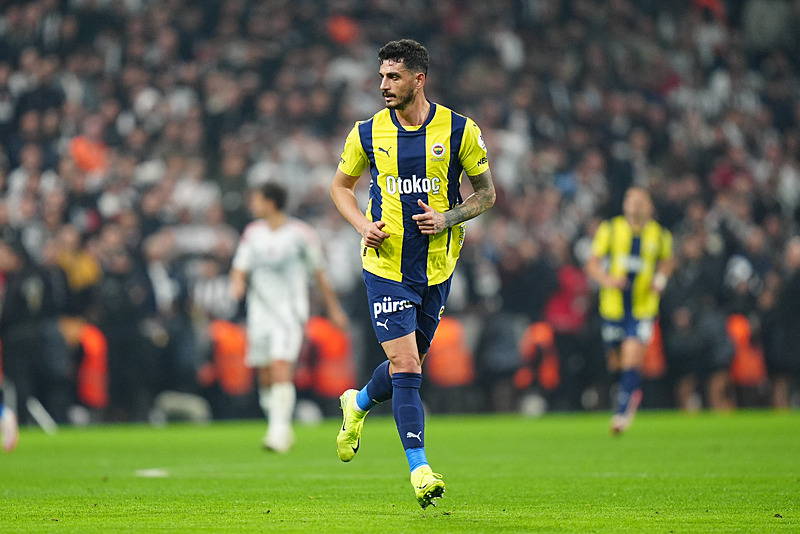 Fenerbahçe’den flaş Samet Akaydin kararı!