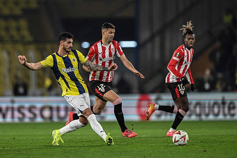 Fenerbahçe’den flaş Samet Akaydin kararı!