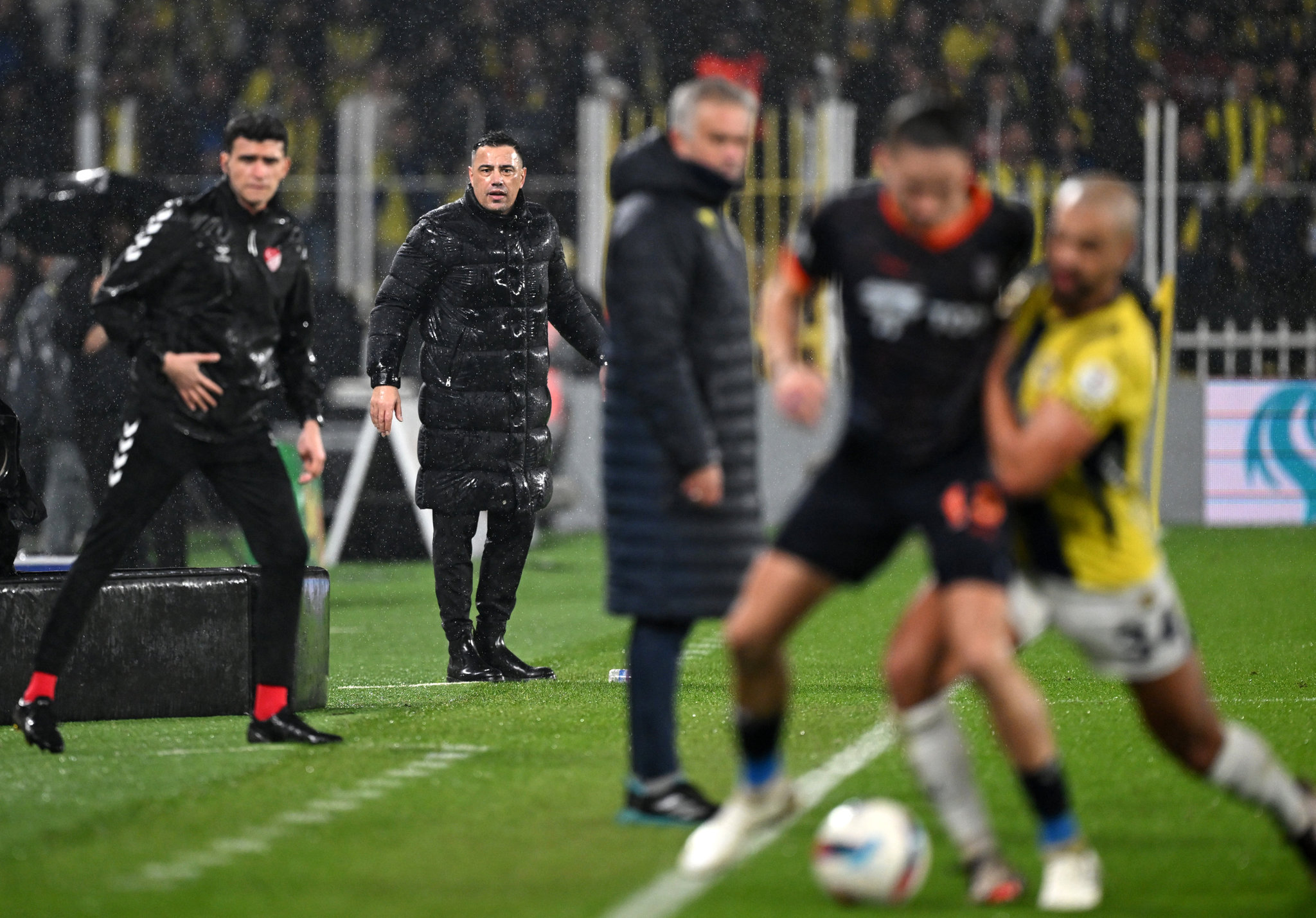 Fenerbahçe - Başakşehir maçını spor yazarları değerlendirdi