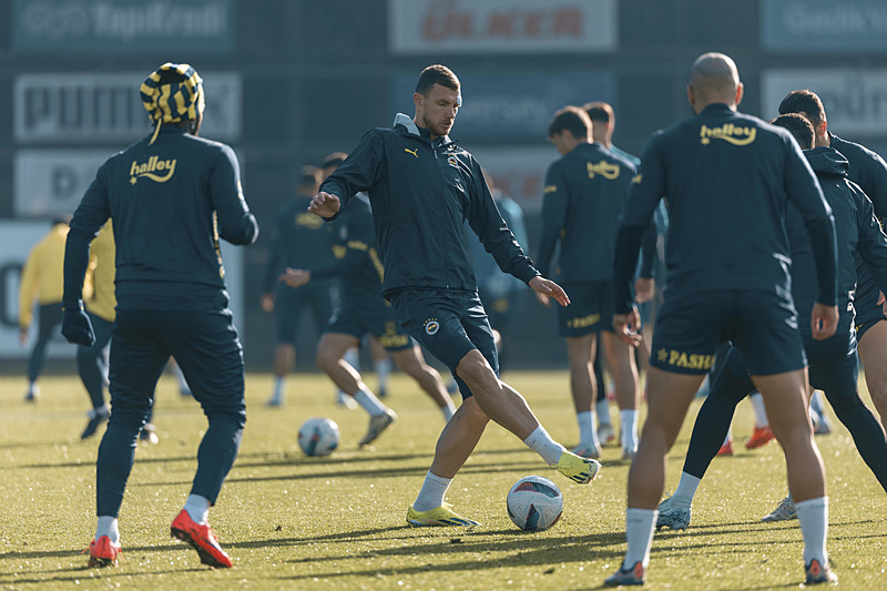 Jose Mourinho’dan flaş karar! İşte Fenerbahçe’nin Eyüpspor maçı 11’i