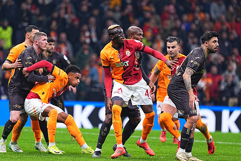 Galatasaray farkı açmak için sahada! İşte Okan Buruk’un Kayserispor maçı muhtemel 11’i...