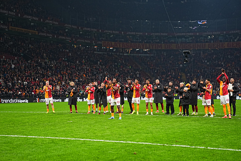 Galatasaray farkı açmak için sahada! İşte Okan Buruk’un Kayserispor maçı muhtemel 11’i...