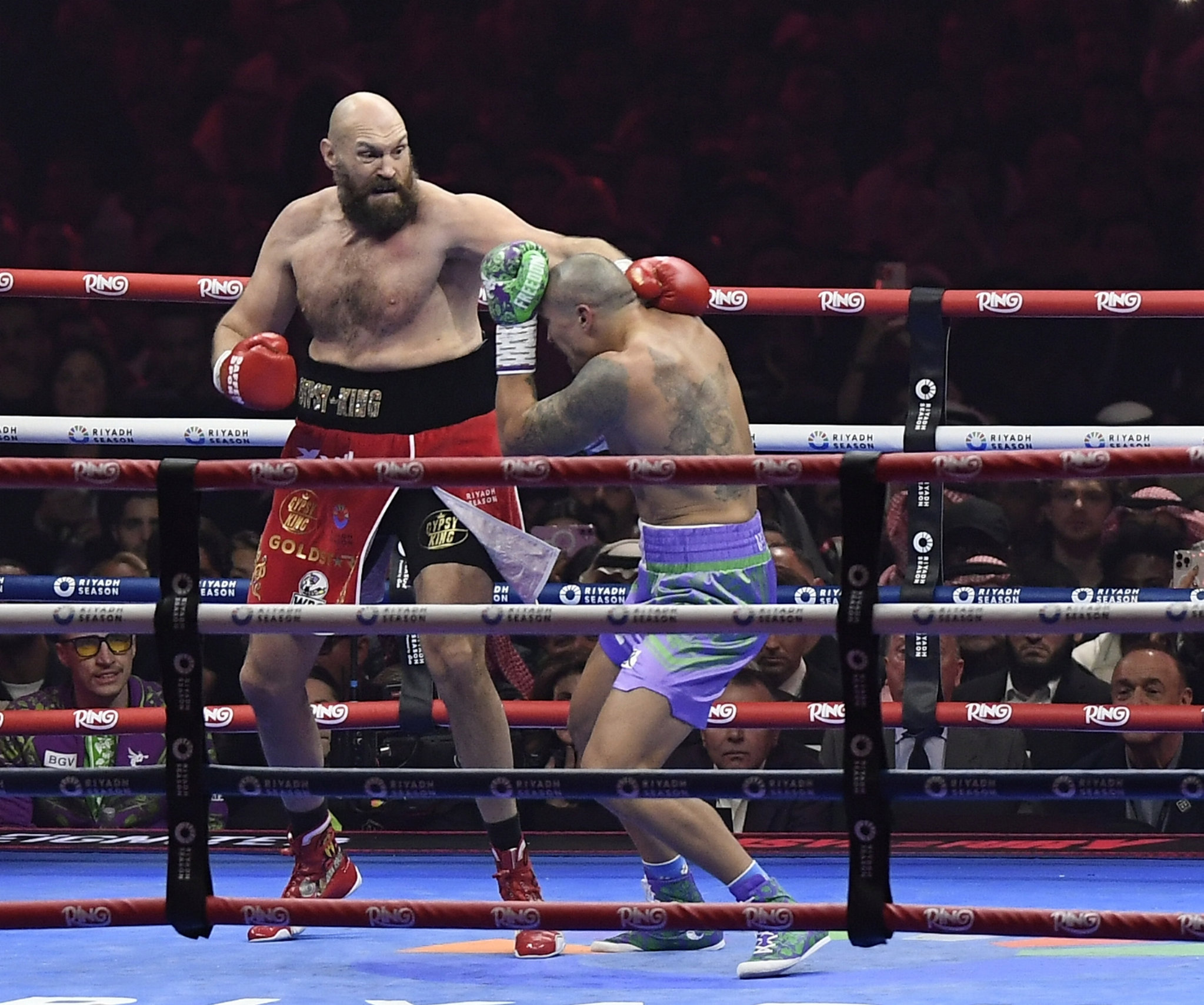 Usyk-Tyson Fury maçının kazananı belli oldu! 190 milyon doları kim aldı?