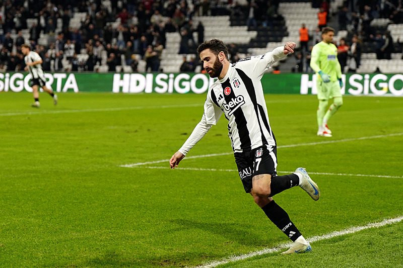 Spor yazarları Beşiktaş-Corendon Alanyaspor maçını değerlendirdi!