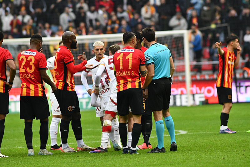 Spor yazarları Kayserispor - Galatasaray maçını yorumladı!