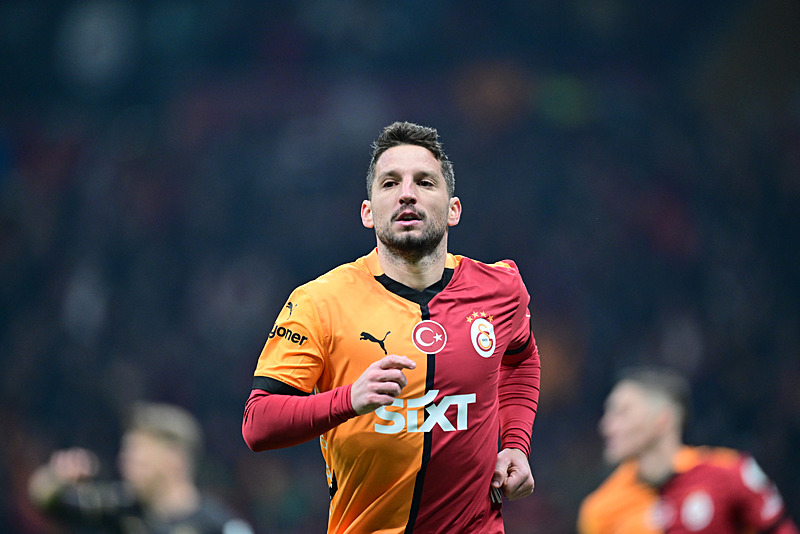 Galatasaray’dan flaş Mertens kararı!