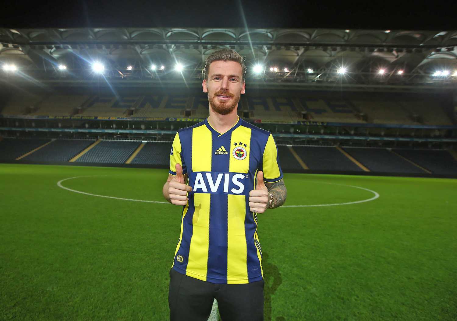 TRANSFER HABERİ: Fenerbahçe’de radikal değişim! 5 futbolcuyla yollar ayrılıyor