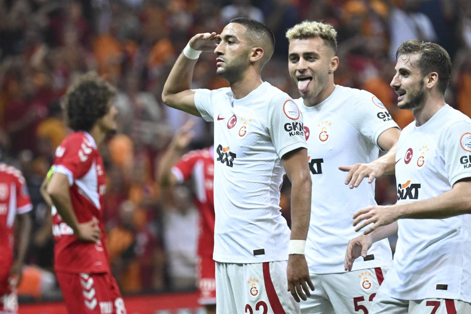 Ziyech ile pazarlıklar tıkandı! İşte istediği rakam