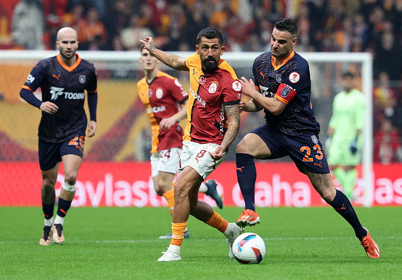 Spor yazarları Galatasaray - RAMS Başakşehir maçını değerlendirdi!