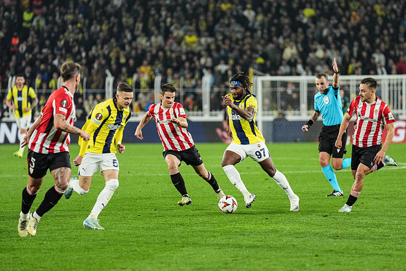 Al- Ahli’den Fenerbahçe’ye Saint-Maxinin resti!