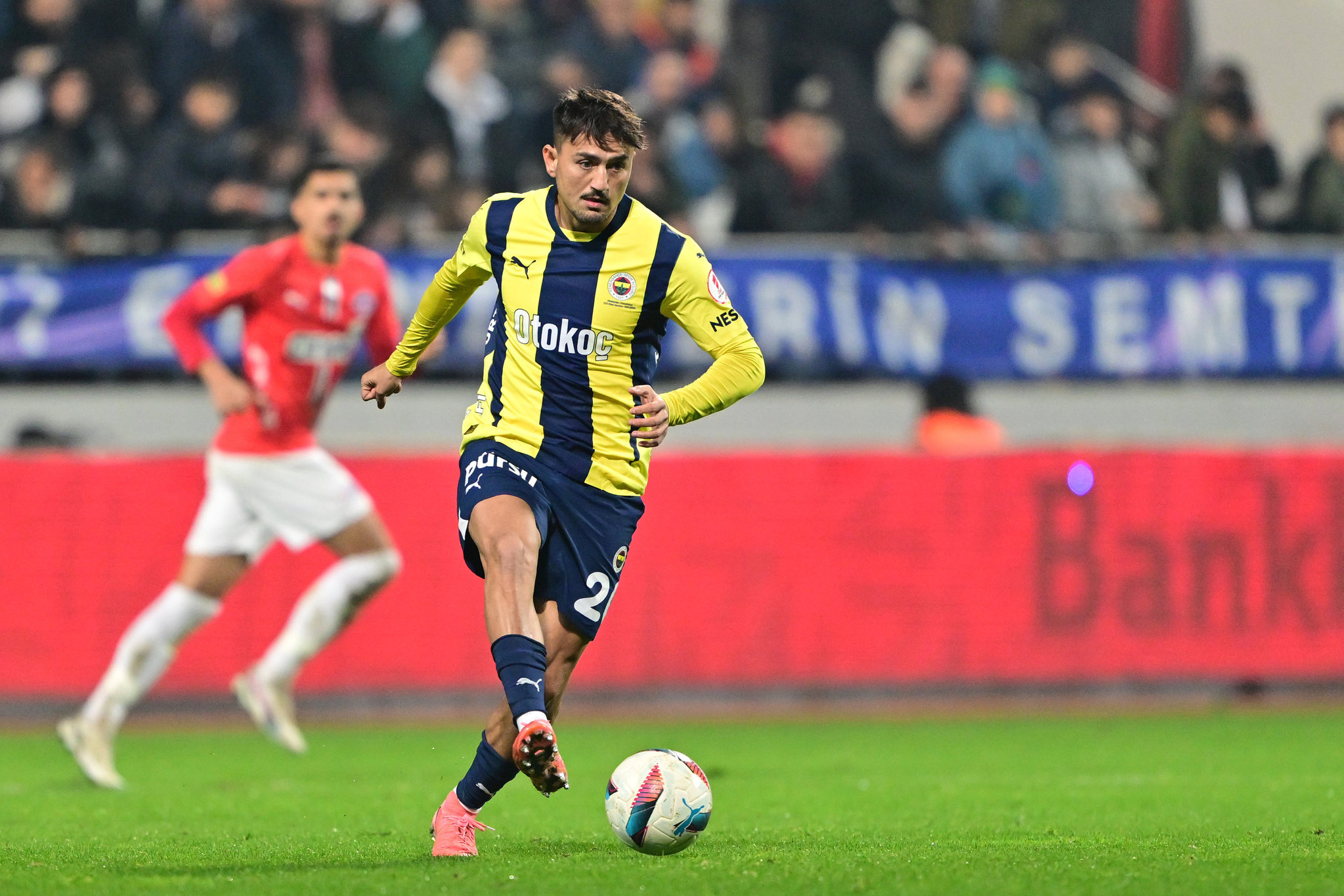 FENERBAHÇE HABERİ | Cengiz Ünder’e Süper Lig’den sürpriz talip!