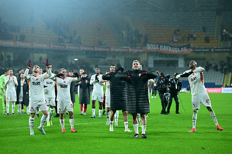 Spor yazarları RAMS Başakşehir - Galatasaray maçını değerlendirdi!