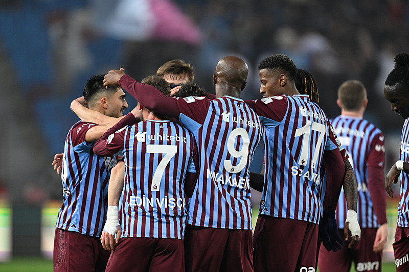 Usta yazardan övgü dolu sözler! Trabzonspor büyük bir patlama yaptı