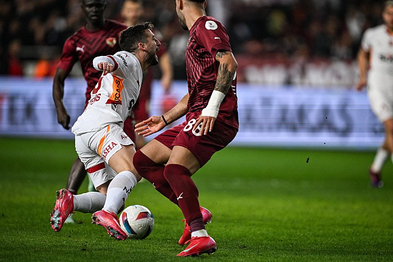 Spor yazarları Atakaş Hatayspor-Galatasaray maçını değerlendirdi!