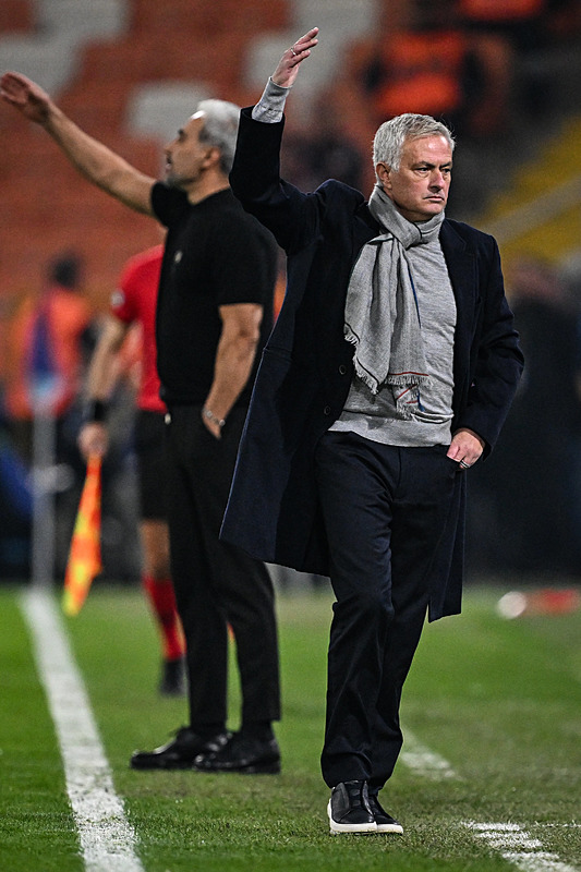 Fenerbahçe’ye Jose Mourinho şoku!