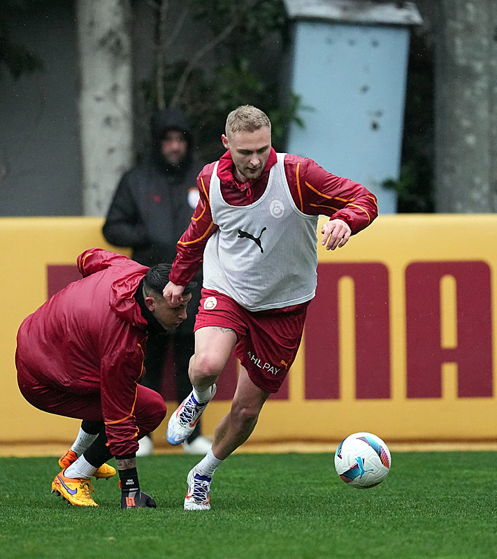 Okan Buruk’tan flaş orta saha kararı! İşte Galatasaray’ın Dinamo Kiev maçı 11’i