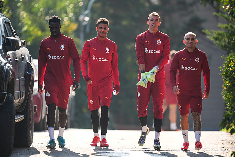 Galatasaray dudak uçuklatan teklifi reddetti! Yönetimden flaş transfer kararı