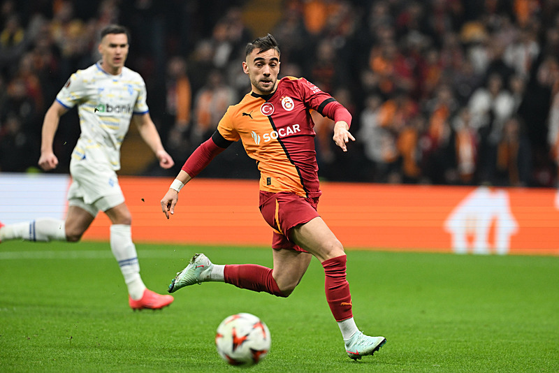 TRANSFER HABERİ: Galatasaray’da Yunus Akgün endişesi! Avrupa devi talip oldu