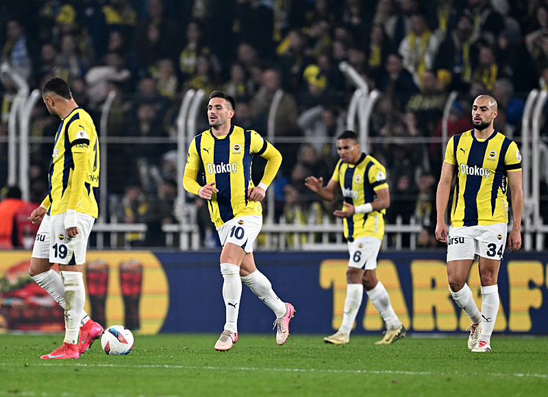 Spor yazarları Fenerbahçe - Göztepe maçını değerlendirdi!