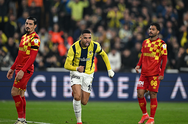 Spor yazarları Fenerbahçe - Göztepe maçını değerlendirdi!