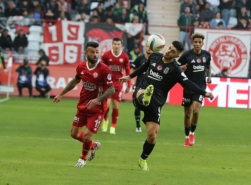 Spor yazarları Onvo Antalyaspor - Beşiktaş maçını yorumladı!