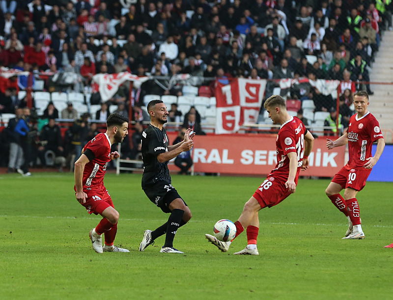 Spor yazarları Onvo Antalyaspor - Beşiktaş maçını yorumladı!