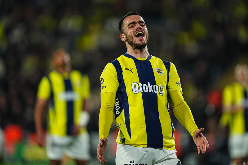 TRANSFER HABERİ | Fenerbahçe’de sol bek hareketliliği! Listede 2 isim var...