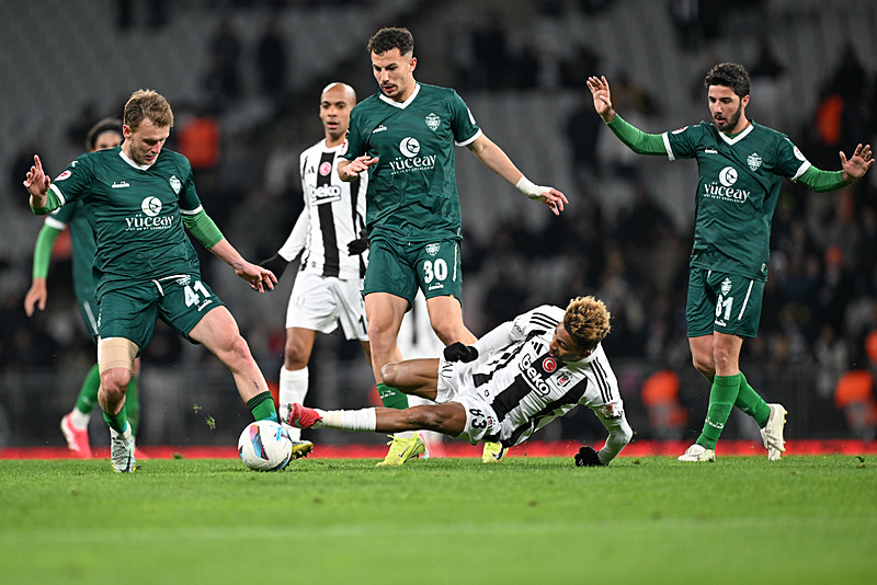 Spor yazarları Beşiktaş - Kırklarelispor maçını değerlendirdi!