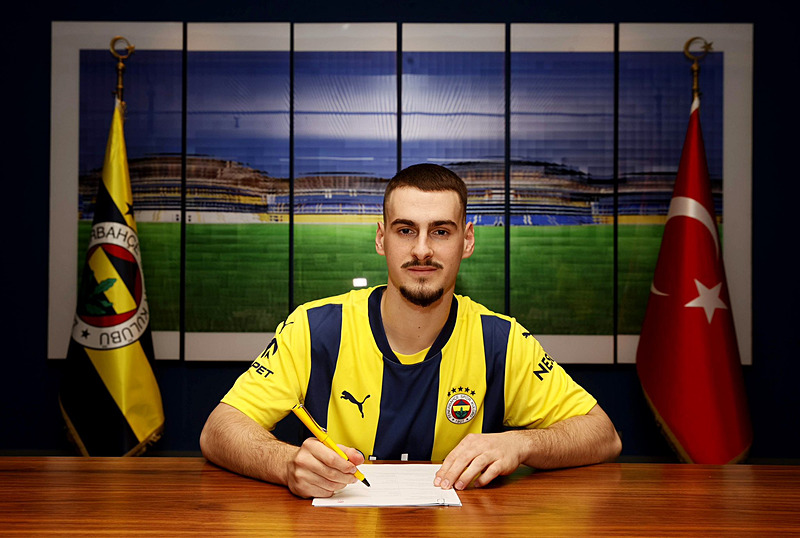TRANSFER HABERİ: Fenerbahçe’de Mimovic geldiği gibi gidiyor! Yeni adresi Süper Lig ekibi