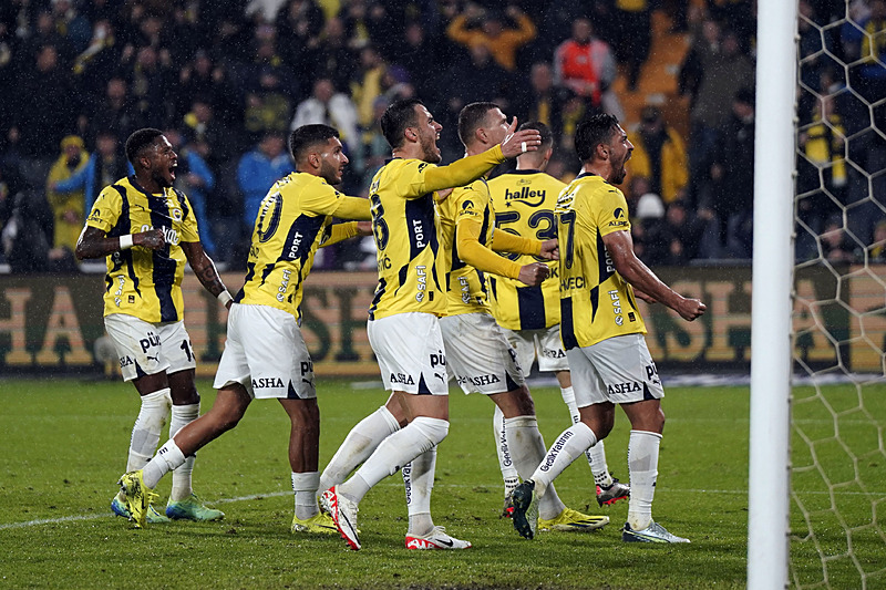 Fenerbahçe 3 puan peşinde! İşte Mourinho’nun Corendon Alanyaspor maçı muhtemel 11’i