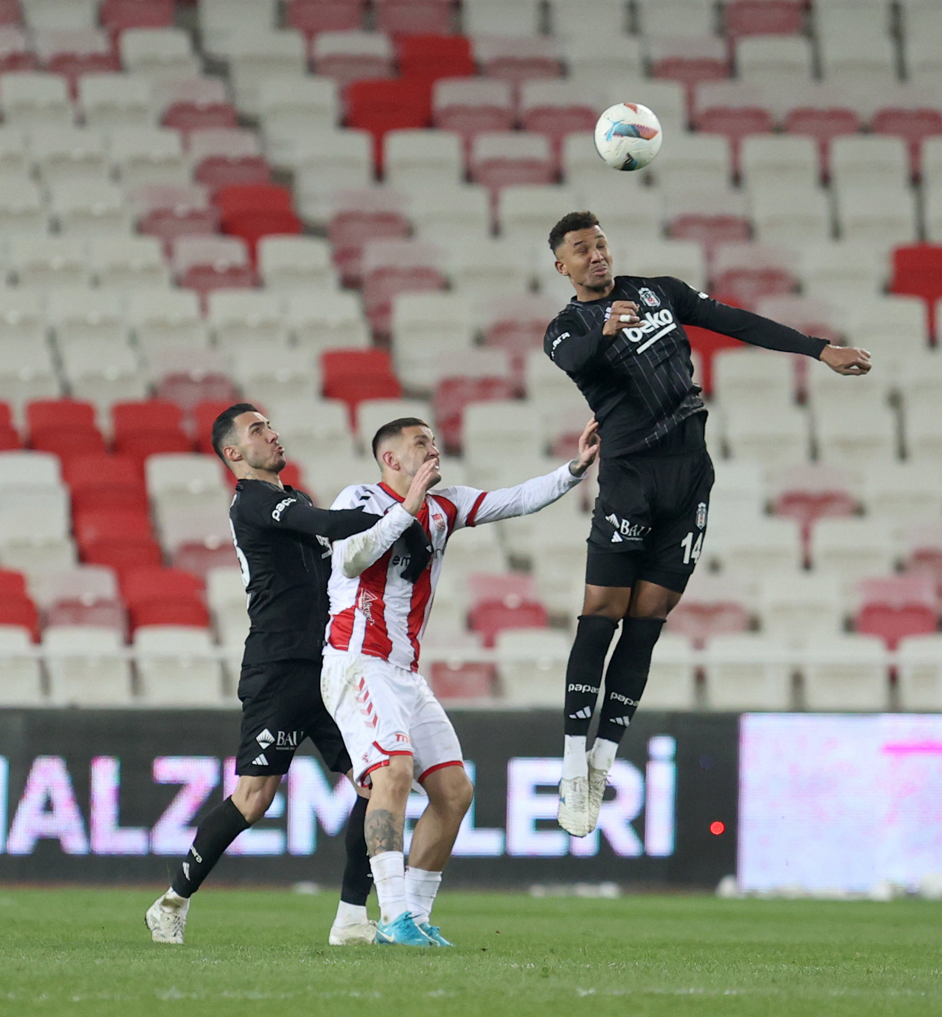 Spor yazarlarından Net Global Sivasspor-Beşiktaş maçı değerlendirdi!