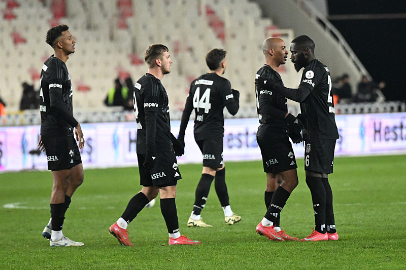 Spor yazarlarından Net Global Sivasspor-Beşiktaş maçı değerlendirdi!