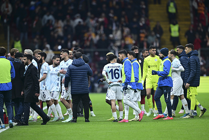Spor yazarları Galatasaray-Adana Demirspor maçını değerlendirdi!