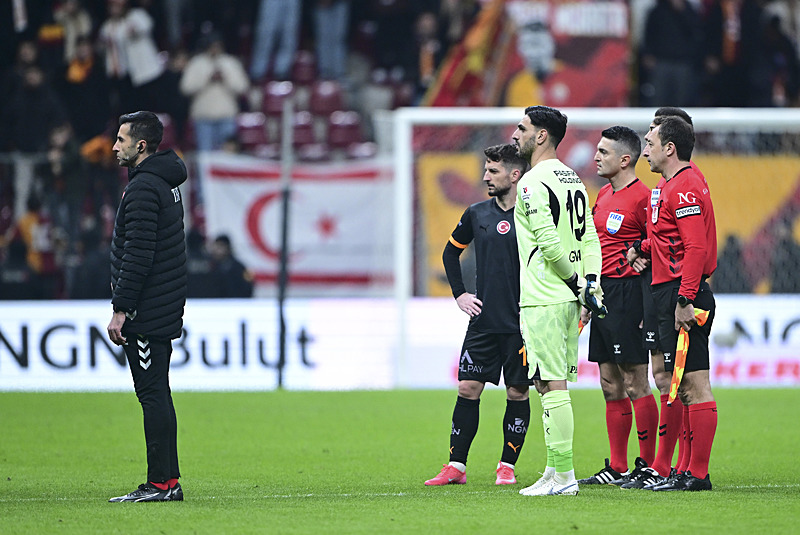 Spor yazarları Galatasaray-Adana Demirspor maçını değerlendirdi!