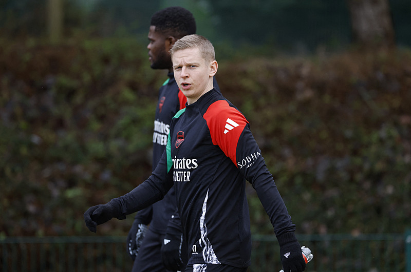 Fenerbahçe ve Galatasaray’da transferin son günü Oleksandr Zinchenko yarışı!