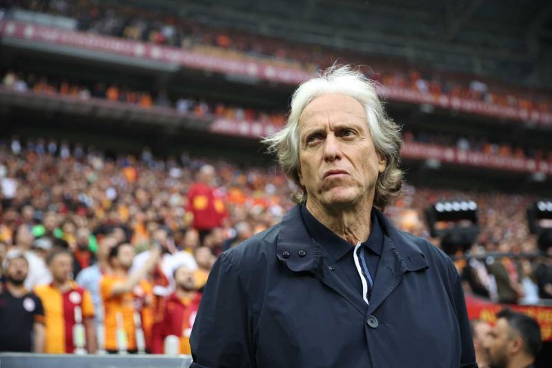 Galatasaray’a transferde Jorge Jesus engeli!