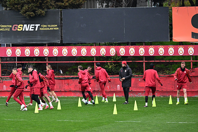 TRANSFER HABERLERİ | Galatasaray’dan sürpriz kaleci hamlesi! Muslera’nın halefi komşudan