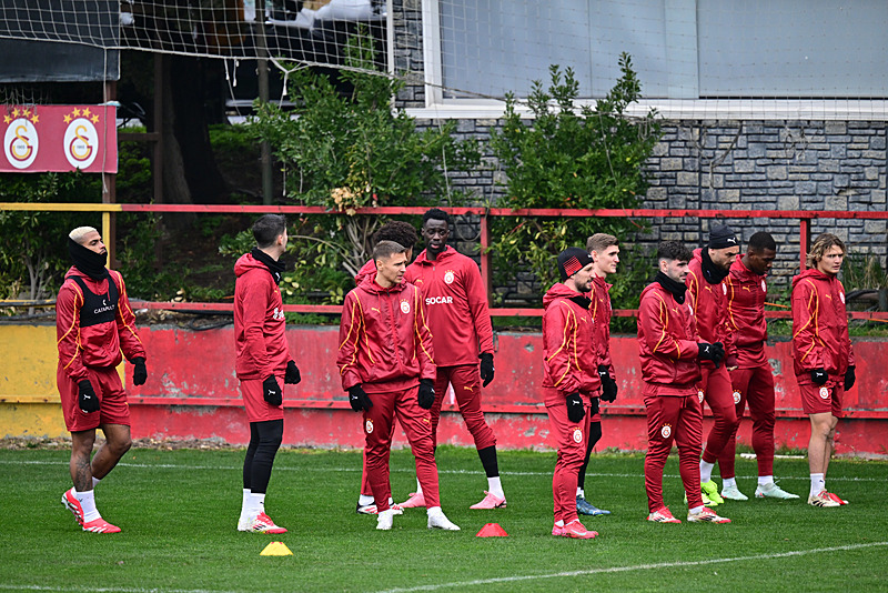 TRANSFER HABERLERİ | Galatasaray’dan sürpriz kaleci hamlesi! Muslera’nın halefi komşudan