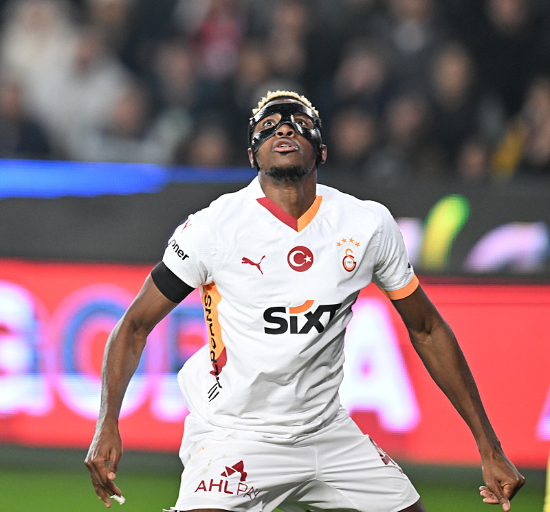 GALATASARAY HABERİ | Dünya devleri Osimhen için transfer yarışına girdi! Bonservis bedelini ödemeye hazırlar