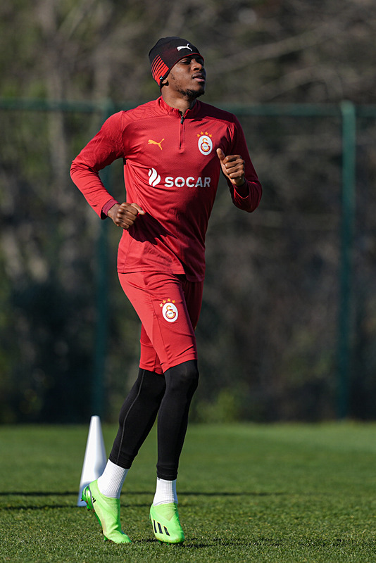 GALATASARAY HABERİ | Dünya devleri Osimhen için transfer yarışına girdi! Bonservis bedelini ödemeye hazırlar