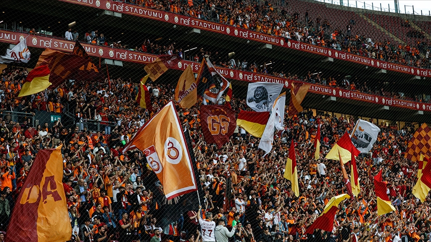 GALATASARAY TRANSFER HABERİ: Osimhen için dev kampanya hamlesi! Yönetim bir araya geliyor