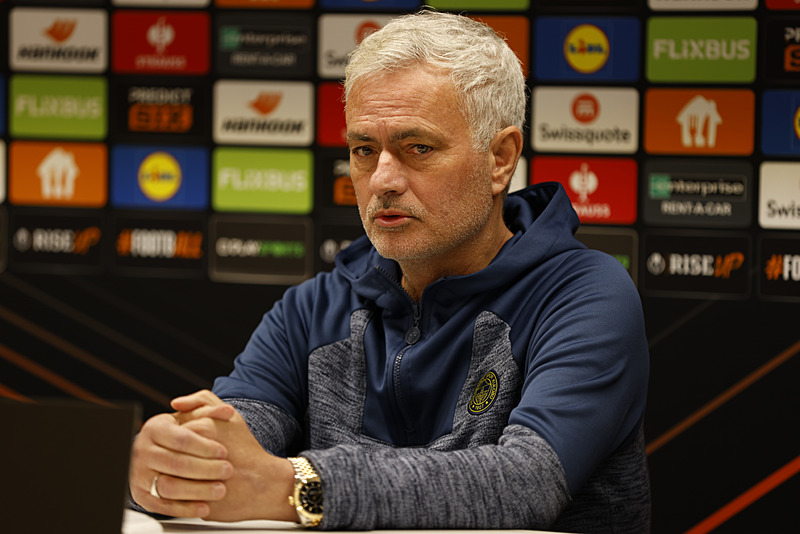 FENERBAHÇE HABERİ: Jose Mourinho’dan Galatasaray’a flaş gönderme!