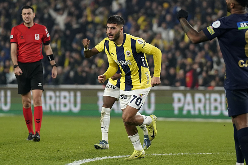 Gözler o isimler üzerinde olacak! Galatasaray-Fenerbahçe derbisine scout yağmuru!