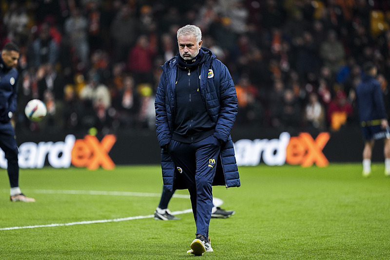 FENERBAHÇE TRANSFER HABERİ: Chelsea’den Jose Mourinho bombası!