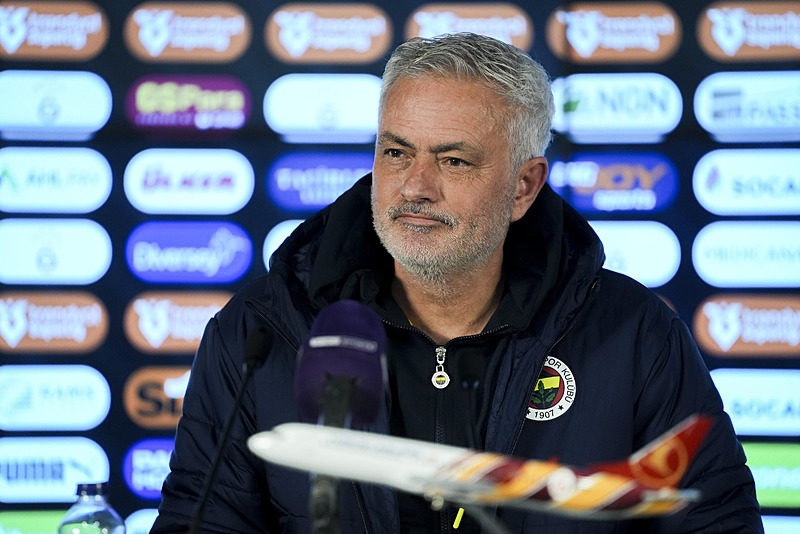 FENERBAHÇE HABERİ: Dünya basını Jose Mourinho’nun cezasını konuşuyor! İşte o manşetler